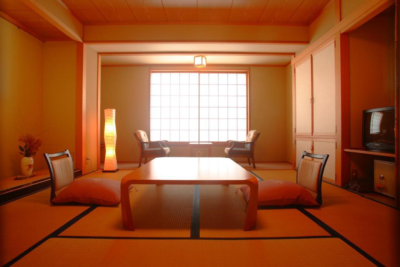 Hotel Sakaeya à Yamanouchi  Extérieur photo